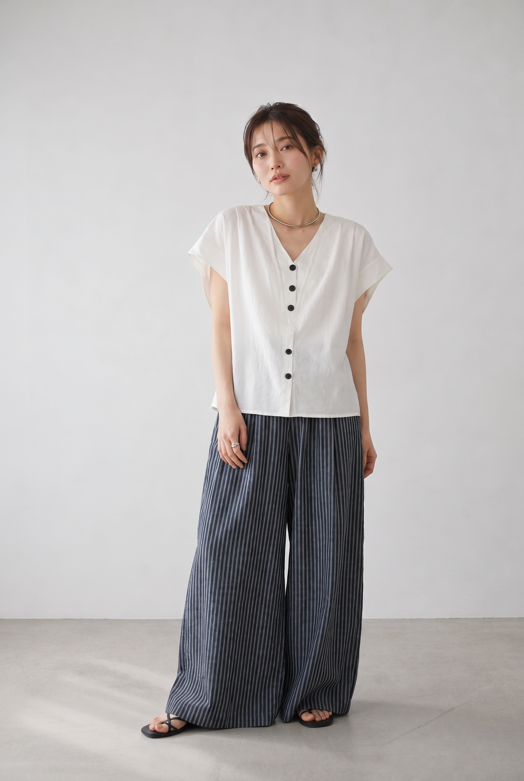 ナチュラルストライプワイドパンツ