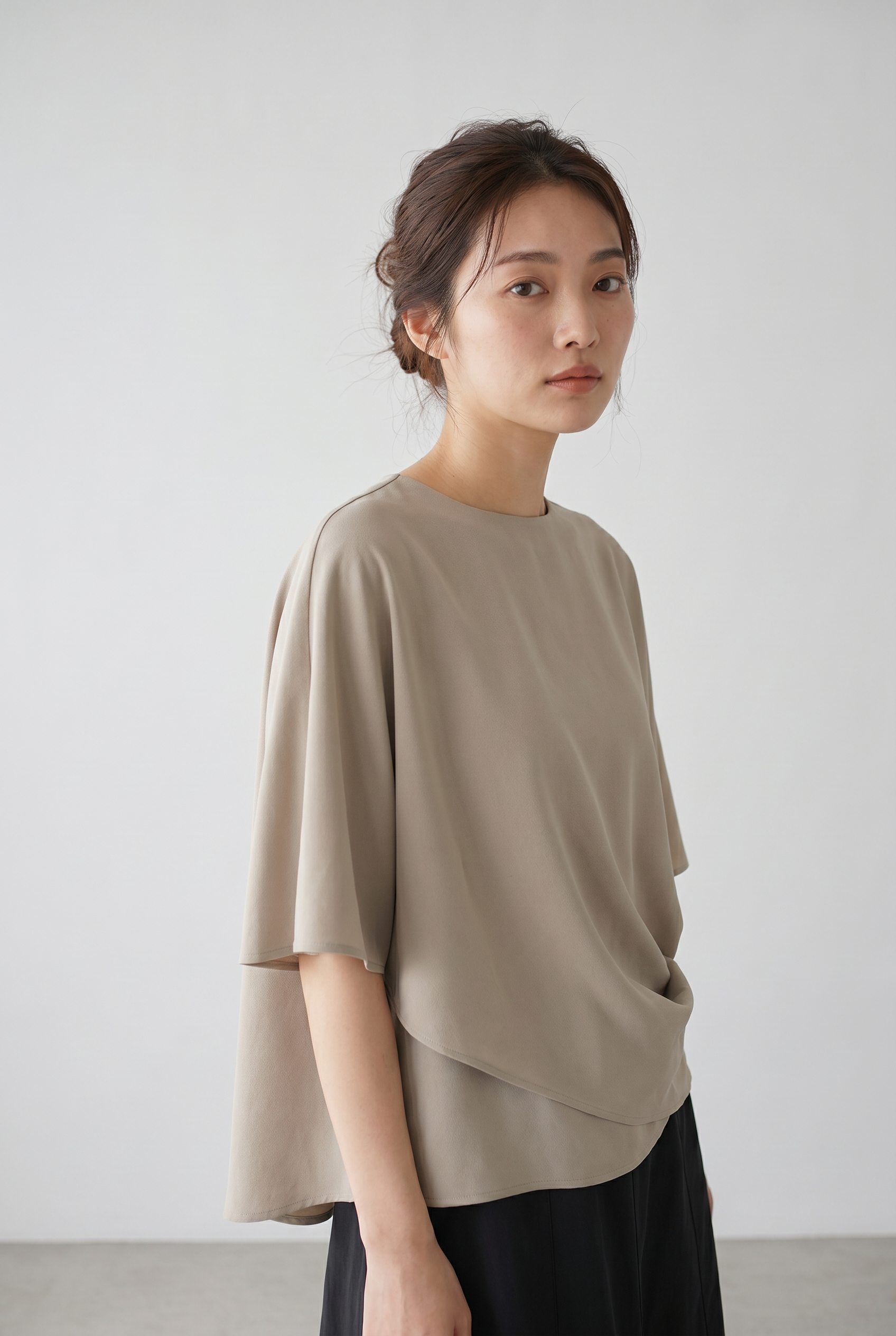 アシンメトリーデザインブラウス